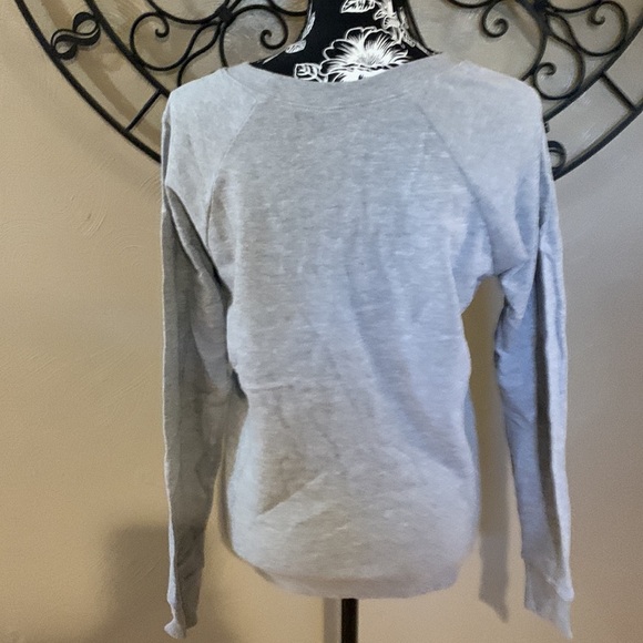 NWOT cute sweater - Picture 3 of 5